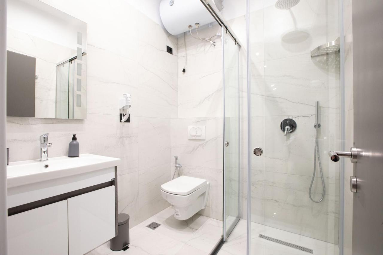 Dea'S Apartaments Tirana Zewnętrze zdjęcie